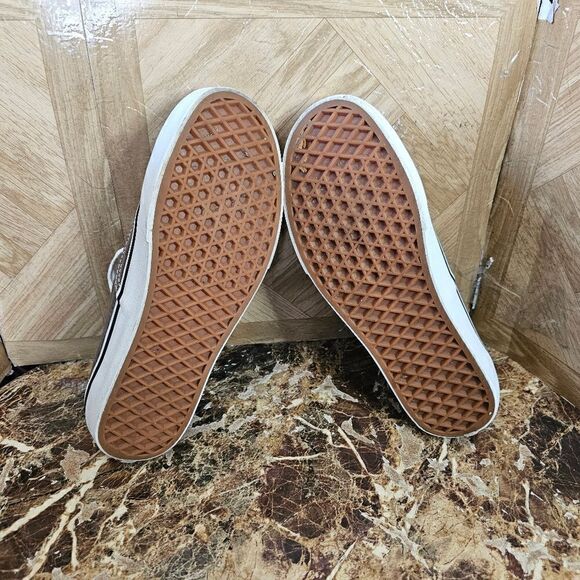 Vans women's Off The Wall skateboard low gray shoe size 8.5. 444 - Picture 4 of 10